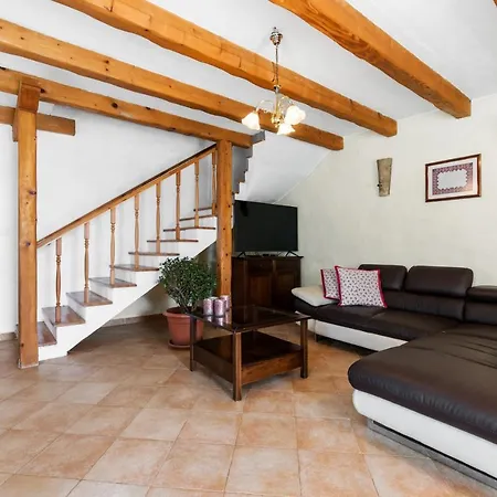 Villa Ladybug